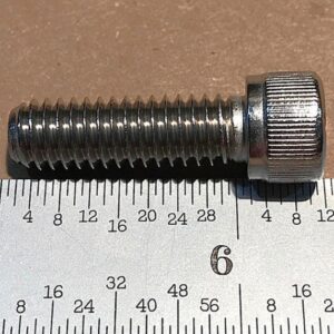 23,000-293C 5/16-18x 1 SHCS 5689