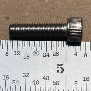 23,000-300W 10-32 x 3/4 SS SHCS 05672